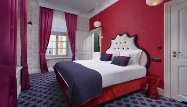 Quadrille Hotel & Spa