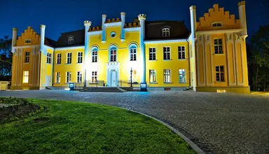 Quadrille Hotel & Spa