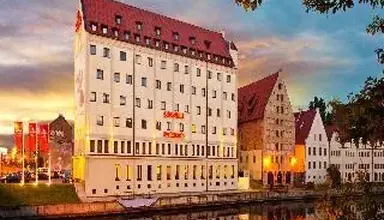 Qubus (Gdańsk)