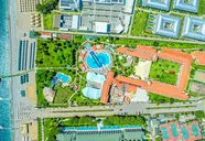 Queen's Park Le Jardin Resort