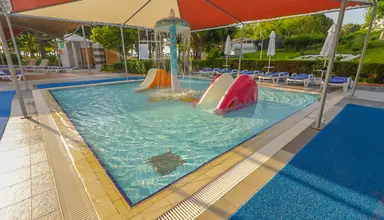 Queen's Park Le Jardin Resort