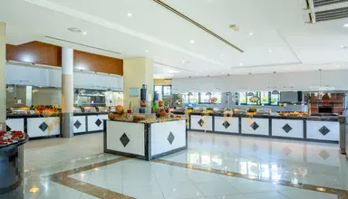 Queen's Park Le Jardin Resort