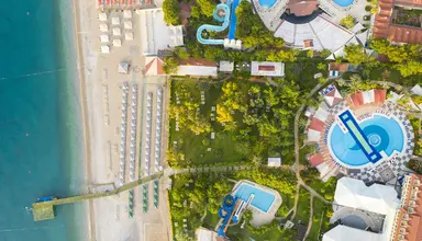Queen's Park Le Jardin Resort