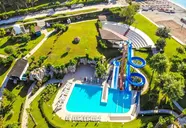Queen's Park Le Jardin Resort