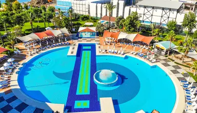 Queen's Park Le Jardin Resort