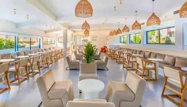 Queen's Park Le Jardin Resort