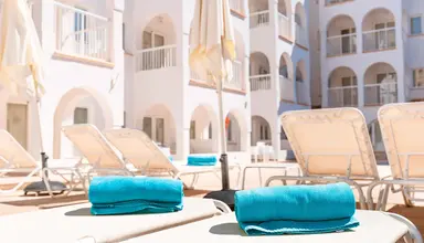 R2 Bahia Cala Ratjada Design