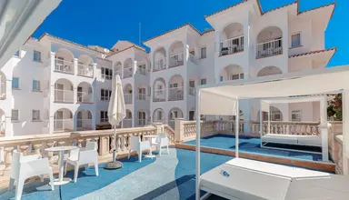 R2 Bahia Cala Ratjada Design