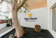 R2 Higos Beach Apartments