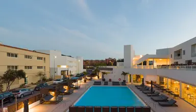 R2 Higos Beach Apartments