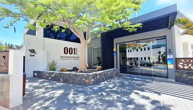 R2 Higos Beach Apartments