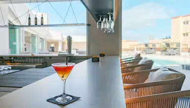 R2 Higos Beach Apartments