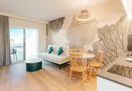 R2 Higos Beach Apartments