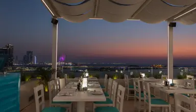 Radisson Beach Resort Palm Jumeirah