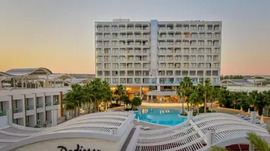 Radisson Beach Resort 