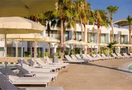 Radisson Beach Resort 