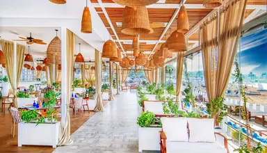 Radisson Blu Abu Dhabi Corniche