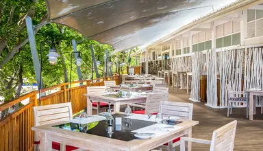 Radisson Blu Azuri Resort & Spa