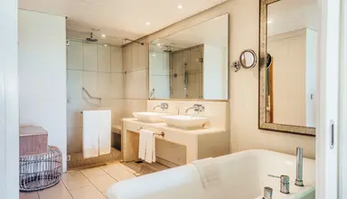 Radisson Blu Azuri Resort & Spa