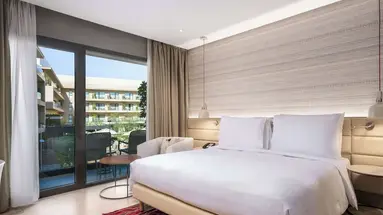 Radisson Blu Carre Eden