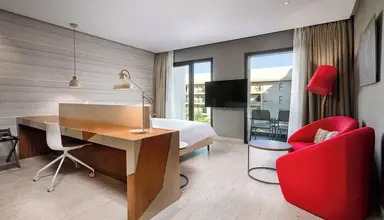 Radisson Blu Carre Eden