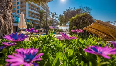Radisson Blu Golden Sands