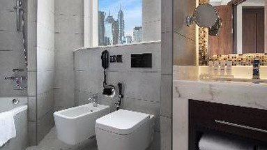 Radisson Blu Waterfront Dubai