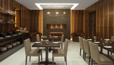 Radisson Blu Waterfront Dubai