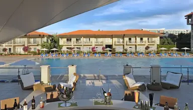 Radisson Blue Resort and Spa (Cesme)