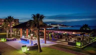 Radisson Blue Resort and Spa (Cesme)