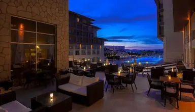 Radisson Blue Resort and Spa (Cesme)