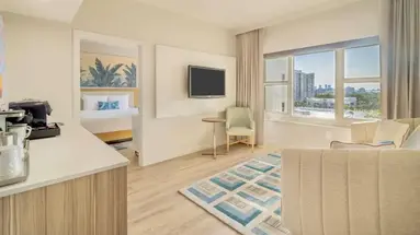 Radisson Miami Beach