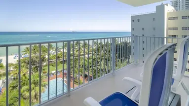 Radisson Miami Beach