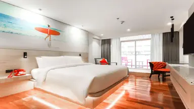 Radisson RED