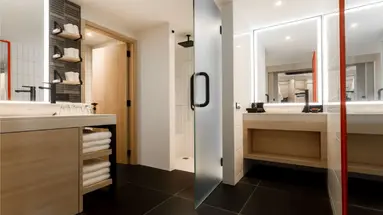 Radisson RED