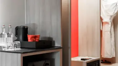 Radisson RED