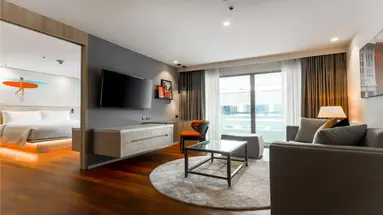 Radisson RED
