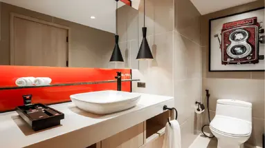 Radisson RED
