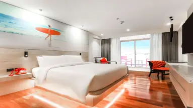 Radisson RED
