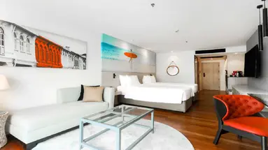 Radisson RED