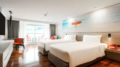 Radisson RED