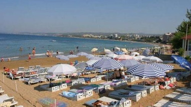 Raina Beach