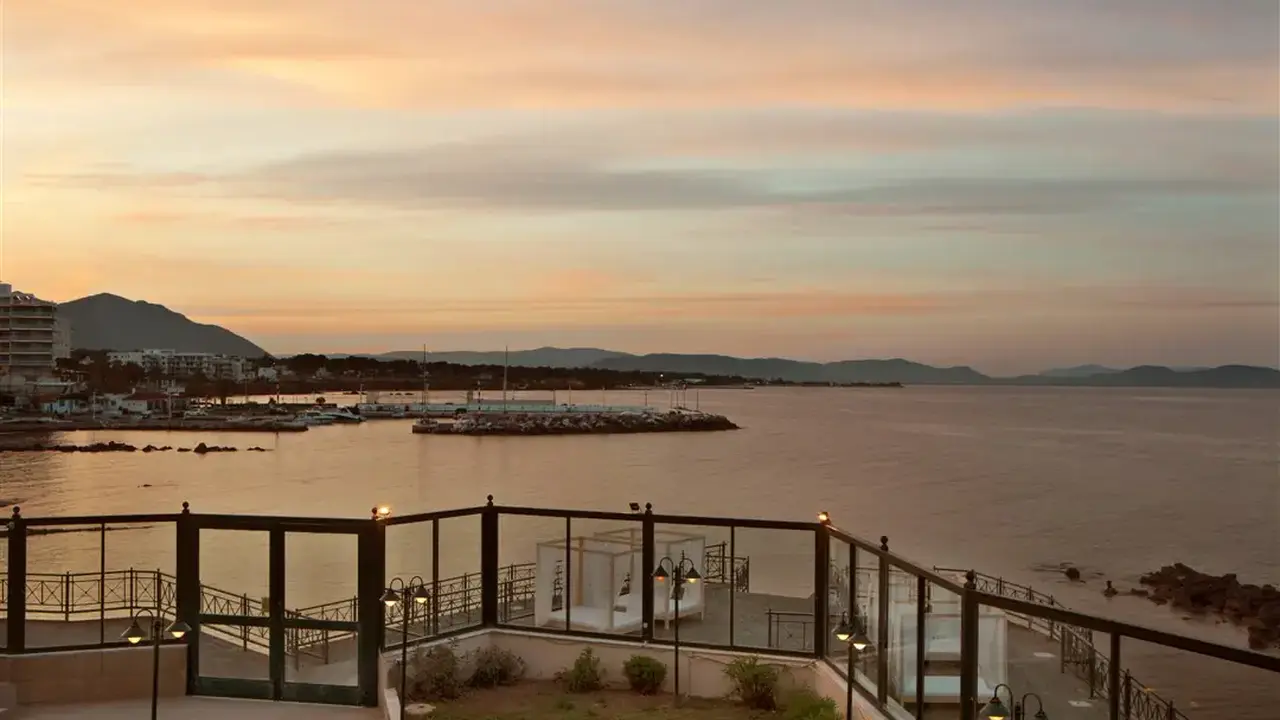 Ramada Athens Attica Riviera