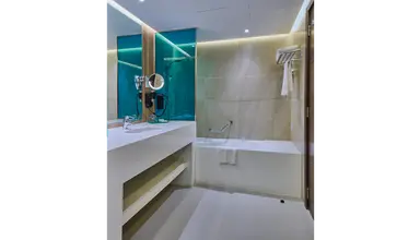 Ramada by Wyndham Dubai JBR