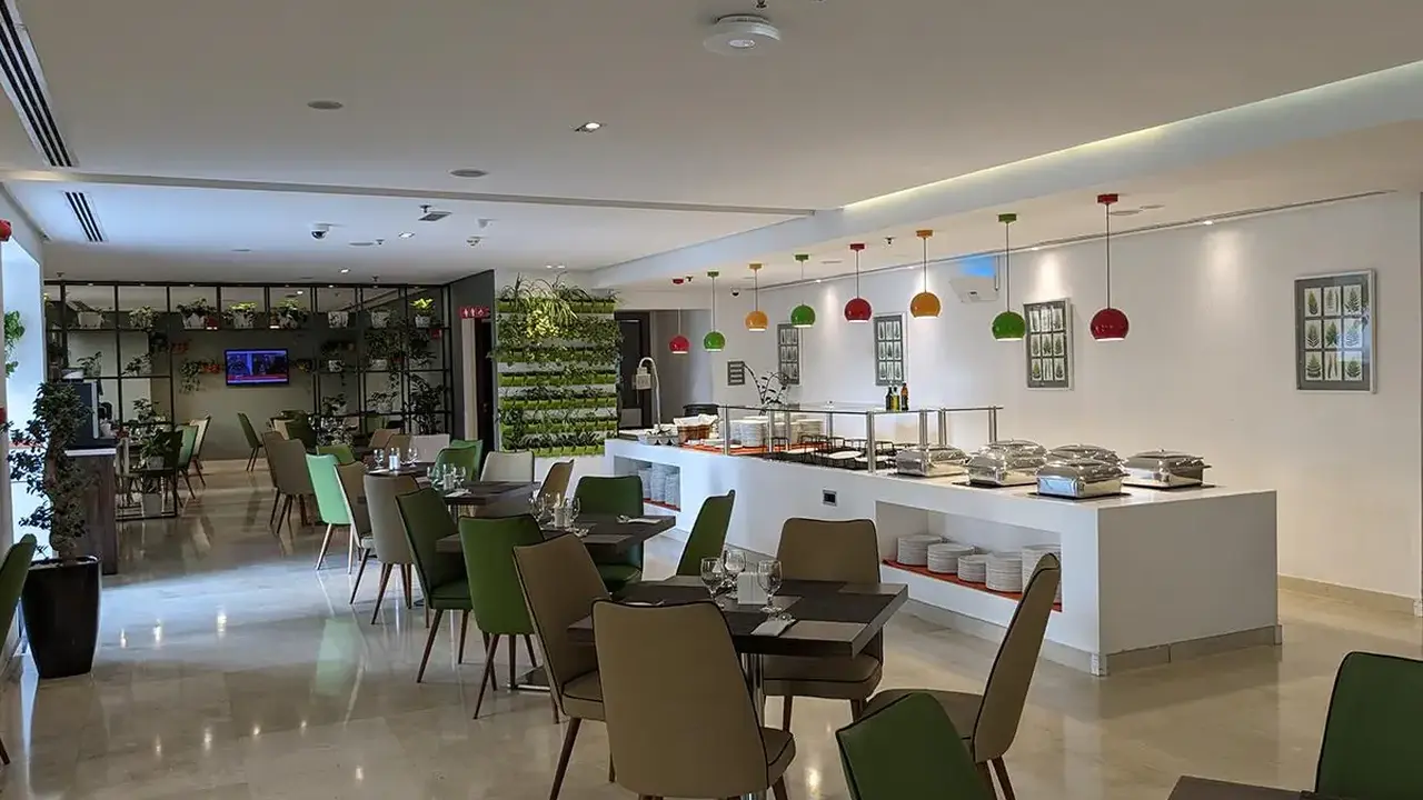 Ramada by Wyndham Dubai JBR