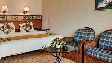 Ramada Caravela Beach Resort