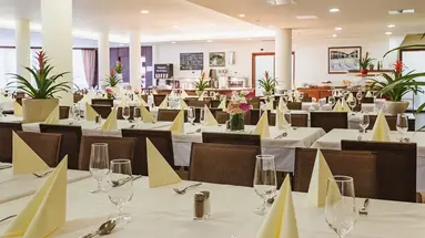 Ramada Hotel & Suites (ex GH Prisank)