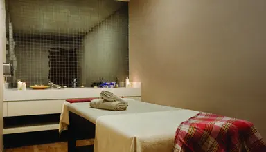 Ramada Hotel & Suites