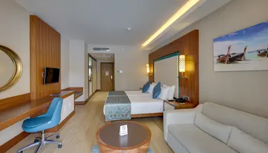 Ramada Hotel & Suites
