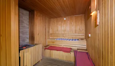 Ramada Hotel & Suites